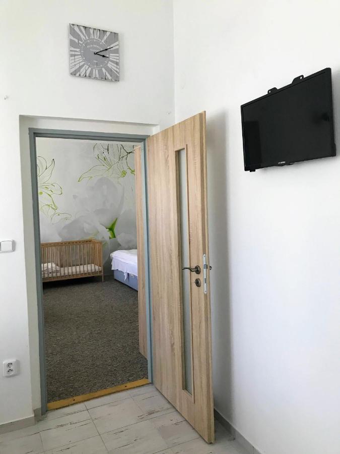 Apartman Na Namesti Lejlighed Opočno Eksteriør billede