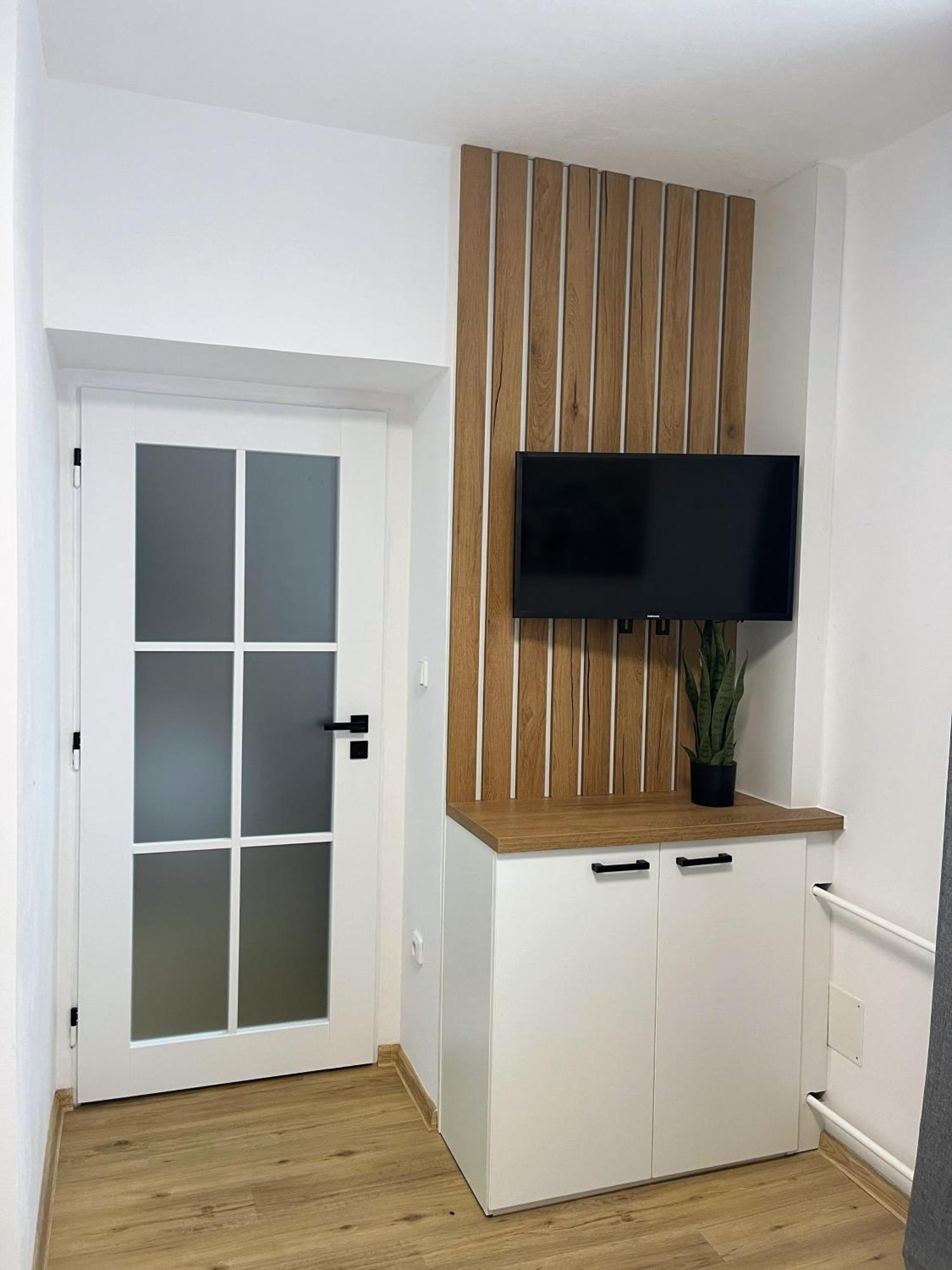 Apartman Na Namesti Lejlighed Opočno Eksteriør billede